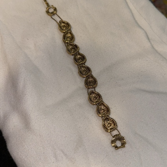 Vintage Y2K Gold Toned Heart Jewel Slide Bracelet 7 1/4” Style Classy Simple - Picture 5 of 7